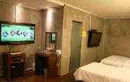 Lainnya 4 Zip Hotel