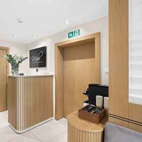 Reception 1 Molo Residence, Sklep Charytatywny LukLuk Hotels