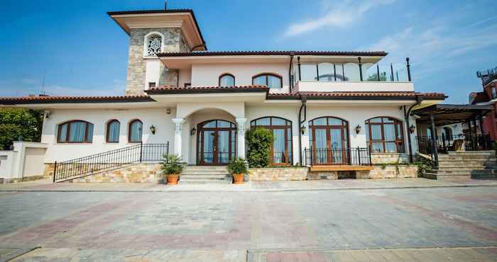 Lainnya Helena VIP Villas and Suites