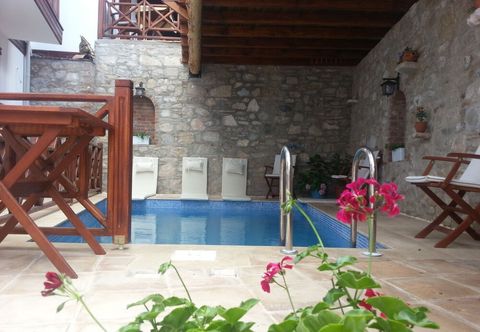 Lainnya Amazon Petite Palace