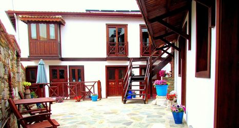 Lainnya 2 Amazon Petite Palace