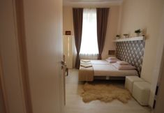 Others 4 Rainbow Apartments 2