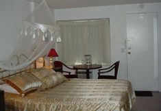 Lainnya 5 Blue Moon Motel