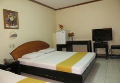 อื่นๆ 5 Paragon Suites