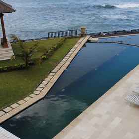 Primary image 1 Suarti Resort, Villas & Gallery, Pasar Umasari Kesambi 酒店