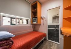 Others 2 Hostel Korea Original