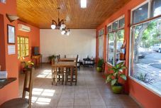 기타 Puerto Canoas