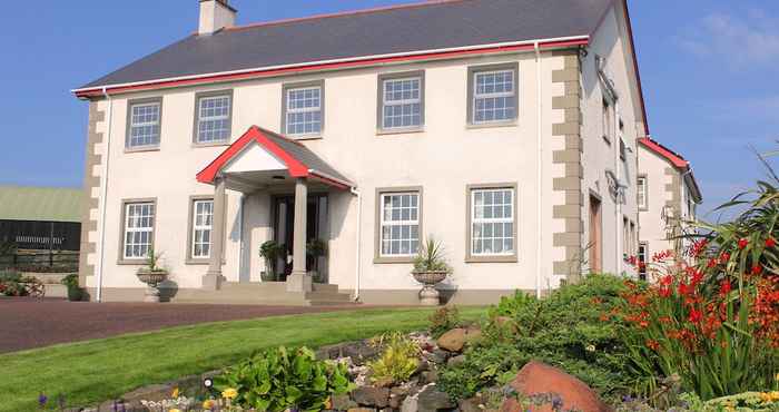 Lainnya Carnalbanagh House