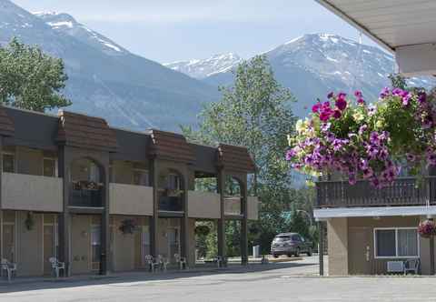 Lainnya Maligne Lodge