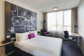 Mercure Melbourne Therry Street