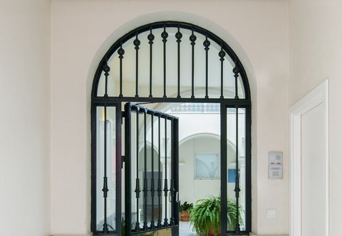 Others Suites Sevilla Plaza Apartamentos