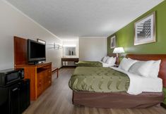 Others 6 Quality Inn - Roxboro South