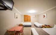 Others 2 The Cosmopolitan Motel and Serviced Apartments