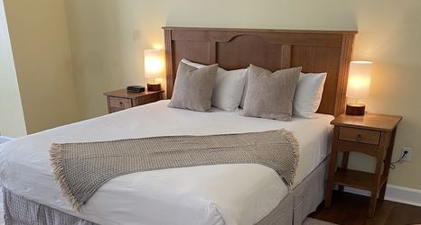 Others 2 Elm House Inn