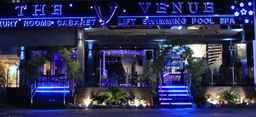 The Venue Residence and Cabaret, Rp 447.498