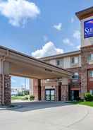 Imej utama Sleep Inn & Suites Devils Lake