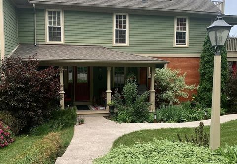 Others The Red Coat Bed & Breakfast