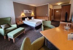 Khác 5 Hotel & Gasthof Zur Linde