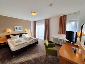 Khác 4 Hotel & Gasthof Zur Linde