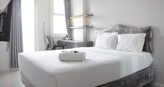 อื่นๆ Simply 2BR without Living Room Apartment at Parahyangan Residence