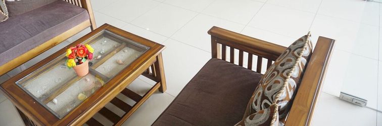 其他 Comfy & Well Appointed 2BR at Tamansari Panoramic Apartment