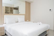 อื่นๆ Simply Strategic and Comfy Studio Paramount Skyline Apartment