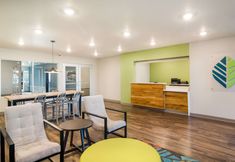 Others 2 WoodSpring Suites Jacksonville - South