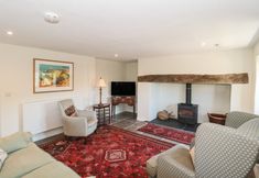 Others 3 Lilac Cottage