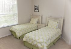 Others 7 Brett's Highlands Reserve Villa 4 Bedroom Home by Redawning