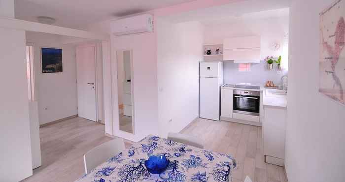 Others A1 - Luxury apt in Center, Just 5min From Beach