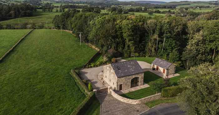 Others Beautiful Secluded 2-bed Barn With Woodfire Hottub