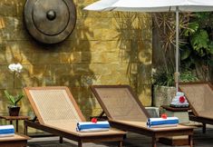 기타 4 Villa Windu Sari