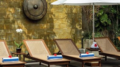 기타 4 Villa Windu Sari