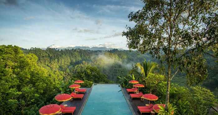 Lainnya Buahan, A Banyan Tree Escape