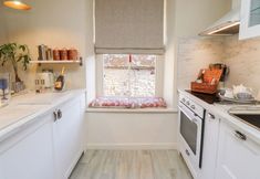 Lain-lain 6 Beals Yard