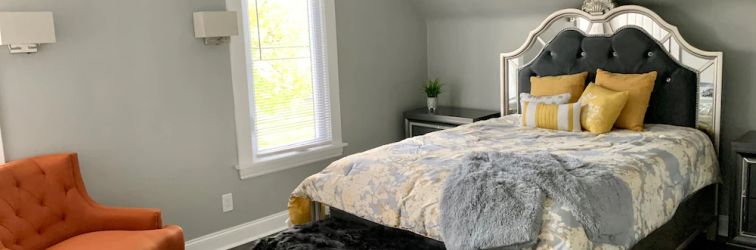 Others The Oakwood Cottage - With Yard & Parking