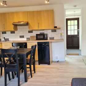 Primary image 1 Grace Apartments - Living Stream 1, Hothfield Hotels