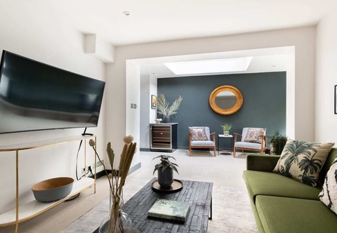 Others The Heart of Shepherds Bush - Modern 2bdr Apartment With Garden