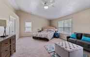 Lainnya 2 Incredibly Spacious Carmel Home With Fully Equipped Kitchen - 4700 Sq Ft! Sleeps 15! Pet Friendly! 6 Bedroom Home by Redawning