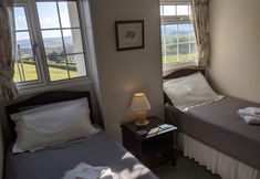 Others 2 Huntingball Lodge