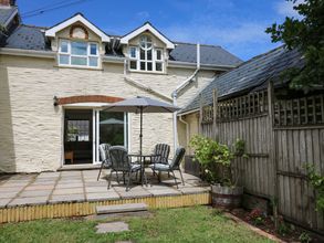 Others 4 Spring Cottage