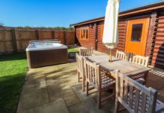 Others 3 Rowan Lodge