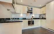 Others 2 Two Bedroom Apartment in Canary Wharf