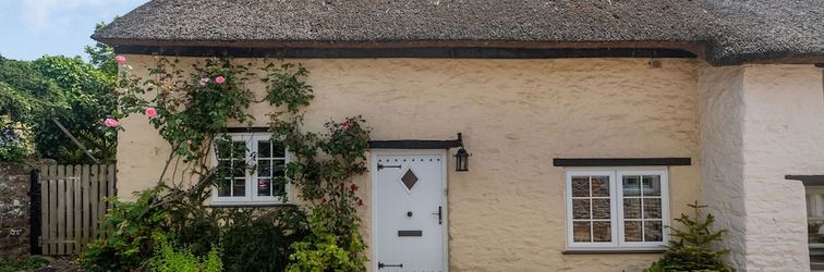 Lain-lain 4 Bishops Cottages