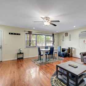 Primary image 1 Modern Cozy 3br Home Just 10 Mins From Jfk! 3 Bedroom Residence by RedAwning, Ozone Park–Lefferts Boulevard Hotels