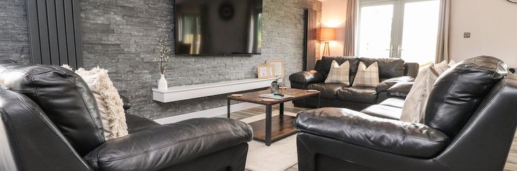 Others Box Tree Escapes