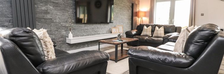 Others Box Tree Escapes