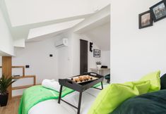 Lainnya 6 Modern Studios Stachowicza by Renters