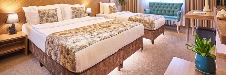 อื่นๆ Atro Hotel