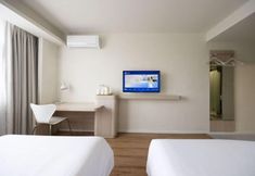 Others 6 HanTing Hotel (Beijing Huangcun Jinxingqiao)